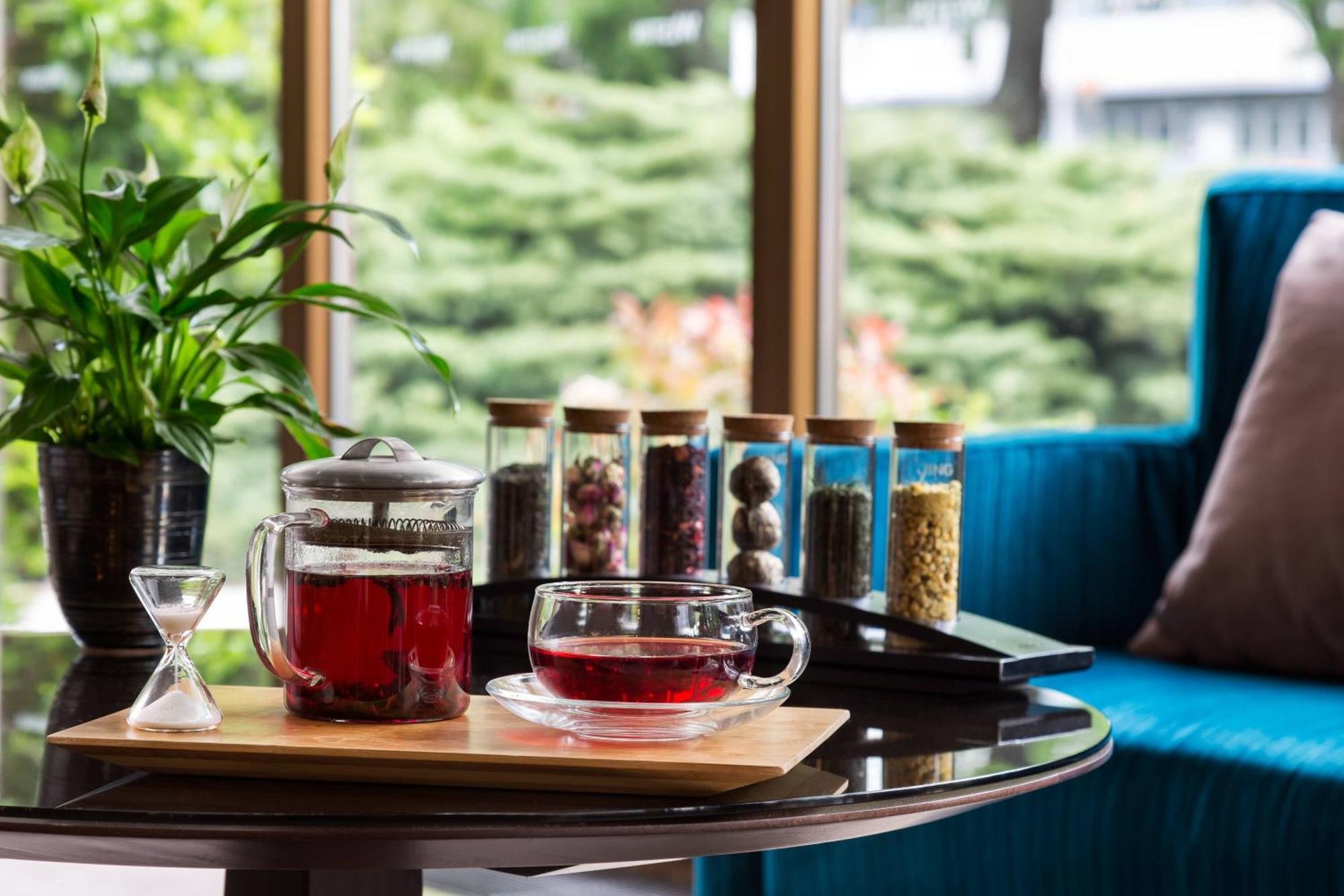 威斯汀泽格布酒店 萨格勒布 外观 照片 Tea at the Mandarin Oriental, Hong Kong